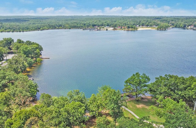 1BR, Living Room, Kitchen, Sleeps 6