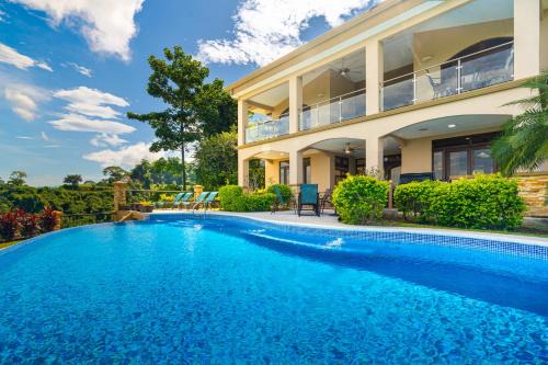 1hr Sjo Airport-ocean Views-gated Beachclub-pool
