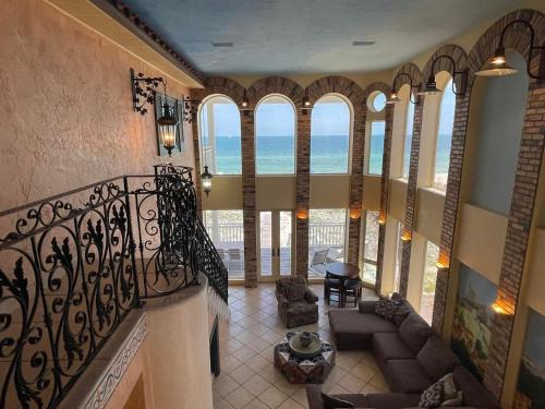 1st to the Beach-Sunset Beach-Beachfront-Pet Friendly-Hot Tub
