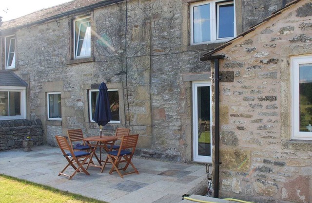 2 bedroom accommodation in Youlgreave near Bakewell