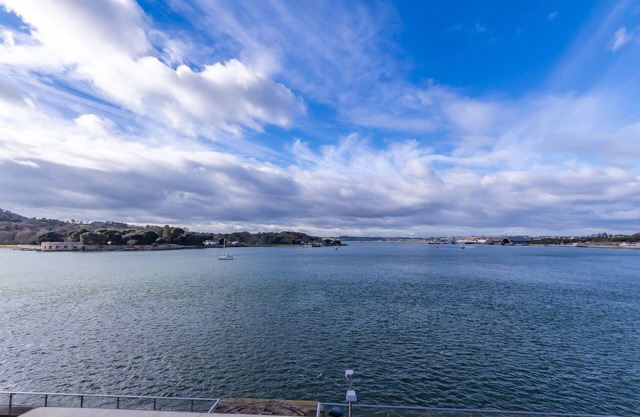 2 Bed- Pureserviced Royal William Yard