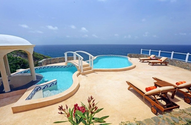 2-bed Villa with Uninterrupted Sea Views - Equinox