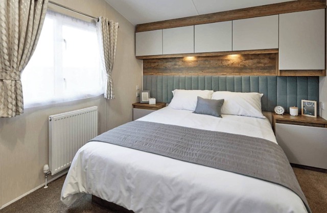 2 bedroom accommodation in Cresswell beach