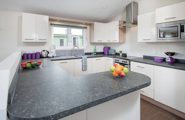 2 bedroom accommodation in Cresswell beach