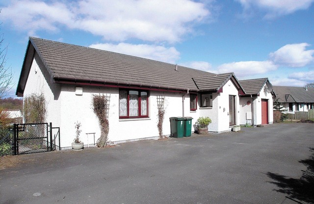 2 bedroom accommodation in Blairgowrie