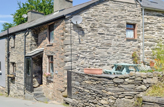2 bedroom accommodation in Dolwyddelan, near Betws-y-Coed