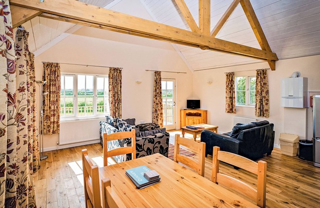 2 bedroom accommodation in Palgrave, Diss