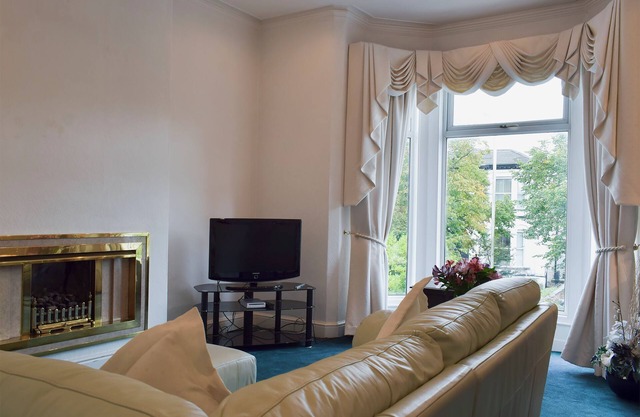 2 bedroom accommodation in Southport