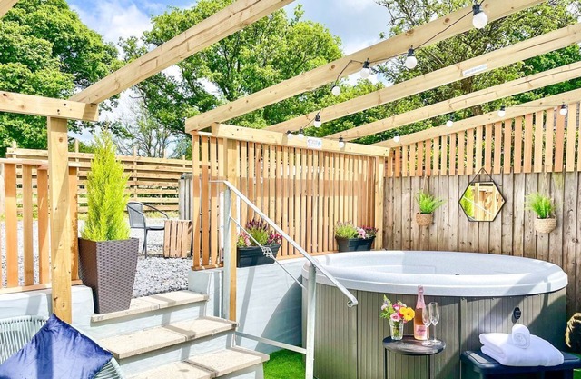2 bedroom accommodation in Llanboidy, near Laugharne