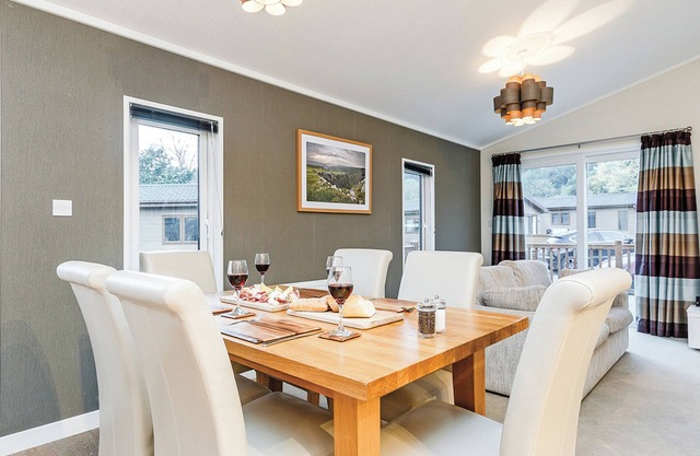 2 bedroom accommodation in Cheddar