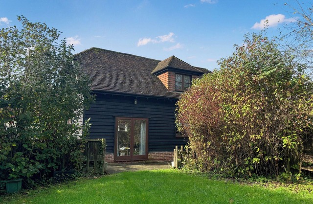 2 bedroom accommodation in Soberton, near Hampshire