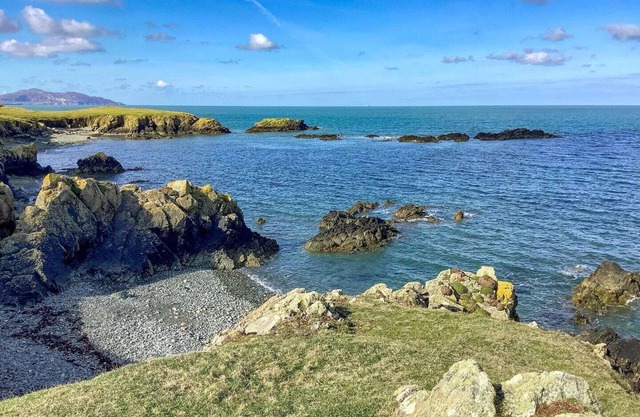 2 bedroom accommodation in Llanfaethlu, near Church Bay