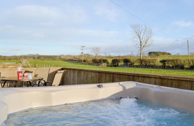 2 bedroom accommodation in Dearham, near Maryport