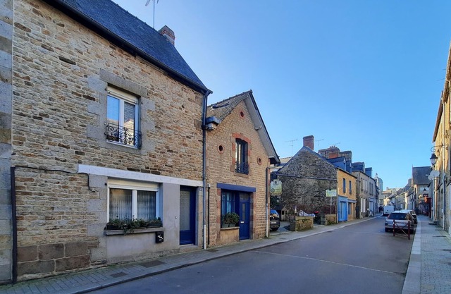 2 bedroom accommodation in Antrain