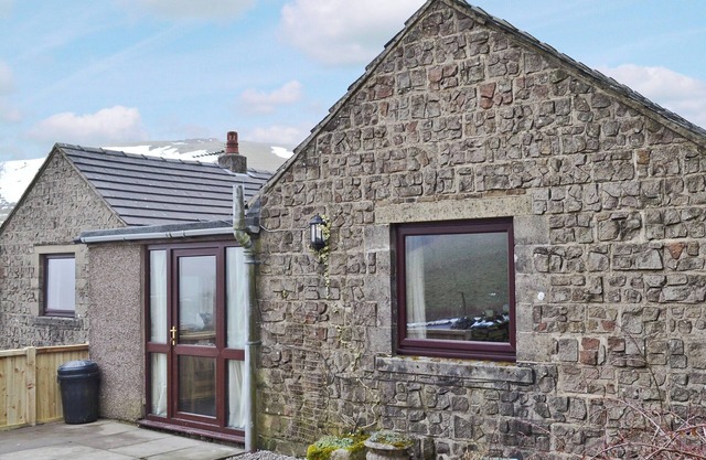 2 bedroom accommodation in Buxton