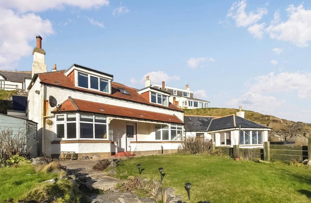 2 bedroom accommodation in Ellon