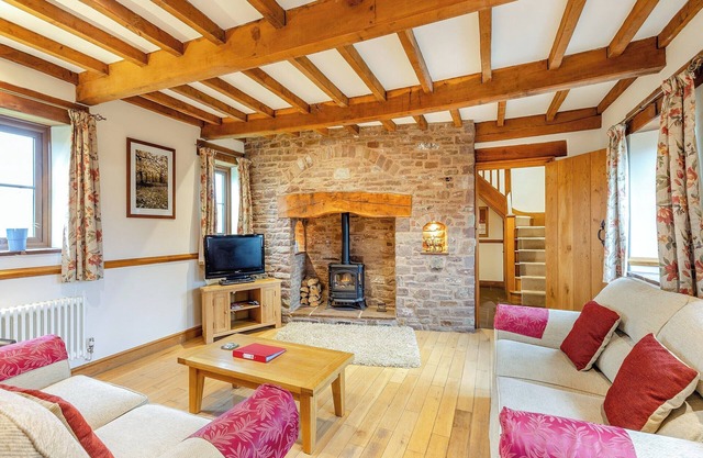 2 bedroom accommodation in Lydney