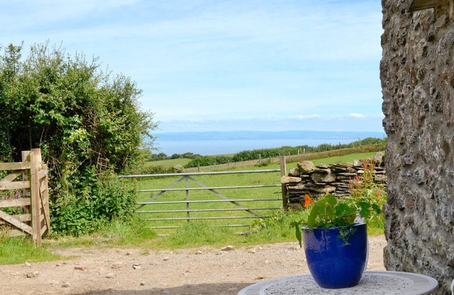 2 bedroom accommodation in Lynton