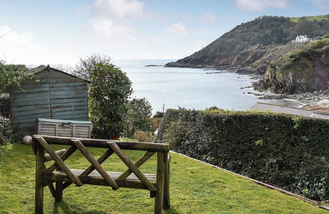 2 bedroom accommodation in Talland Bay, near West Looe