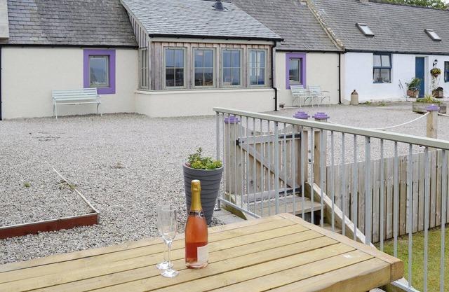 2 bedroom accommodation in Portmahomack, near Tain