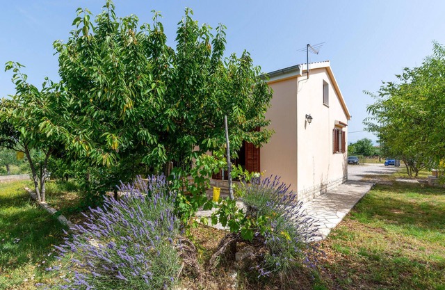 2 bedroom amazing home in Pridraga
