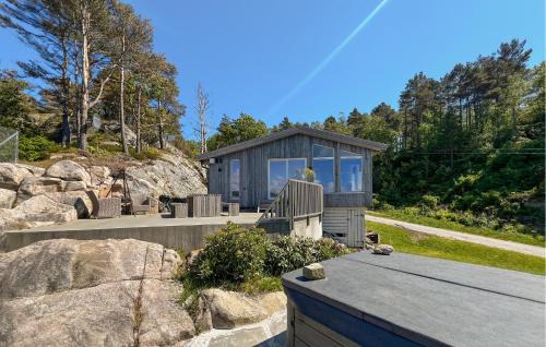 2 Bedroom Amazing Home In Mandal