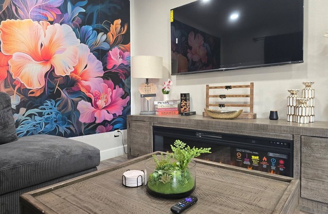 2-bedroom apartment in wonderful Sacramento with WiFi