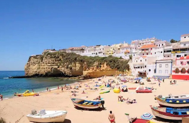 2 bedroom Carvoeiro home away from home