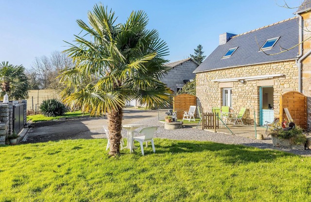 2 bedroom cozy home in Le Ferré