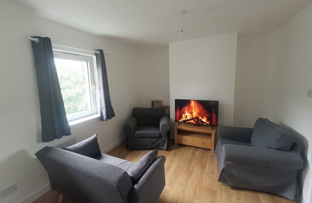 2 bedroom house, minutes from the Isle of Skye.
