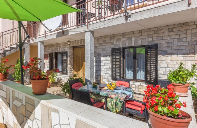 2 bedroom stunning apartment in Valtura