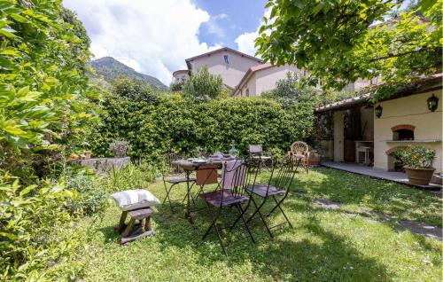 2 Bedroom Stunning Apartment In Seravezza