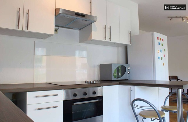 2 BR - Fully furnished, EU region, great mobility, calm, bright and cozy