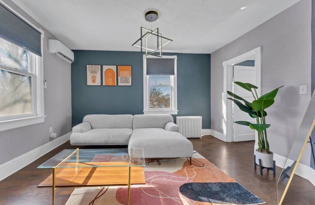 2 BR Haven in the Pulse of the DC’s Vibrant Buzz!