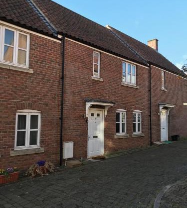 2 Crown Barton