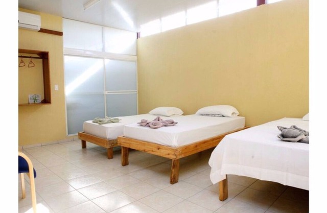 2-D ROOM - 2 INDIVIDUAL BEDS