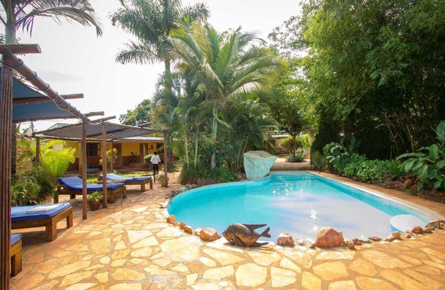 2 Friends Guest House