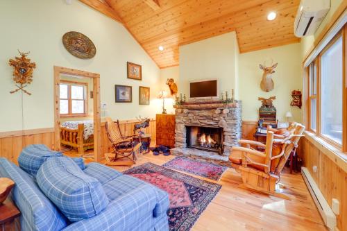 2 Mi to Beech Mtn Slopes! Cozy Couples Retreat