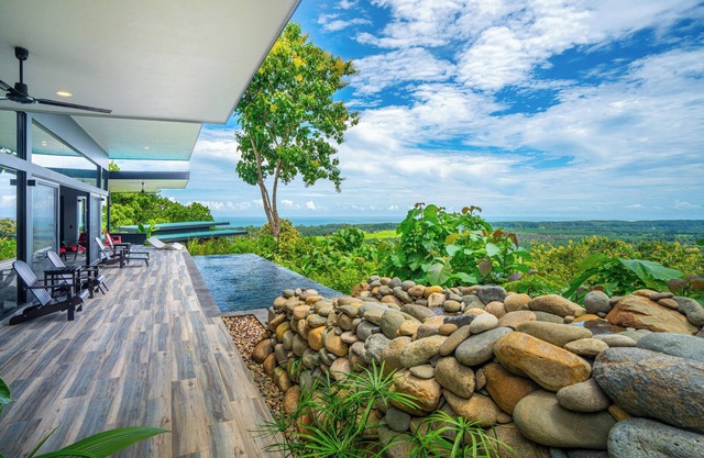 2 NEW BEAUTIFUL homes-5 bedroom-sleeps 12