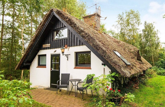 2 person holiday home in Ejstrupholm-By Traum
