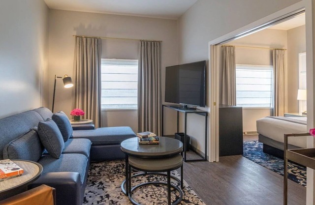 2 Portland Lux Units: Spacious, Comfy & Prime Location | Iconic Stay w/City Flair
