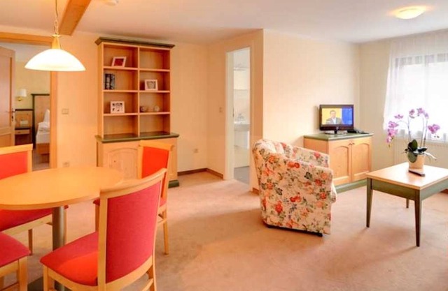 2-raumappartement - Ferienzimmer und -wohnungen mit Seeblick