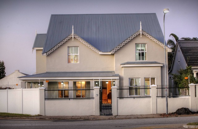 23 On Glen Guest House