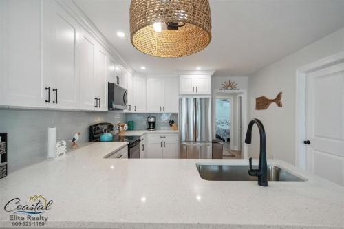 246 E 14Th Ave, 1St Floor