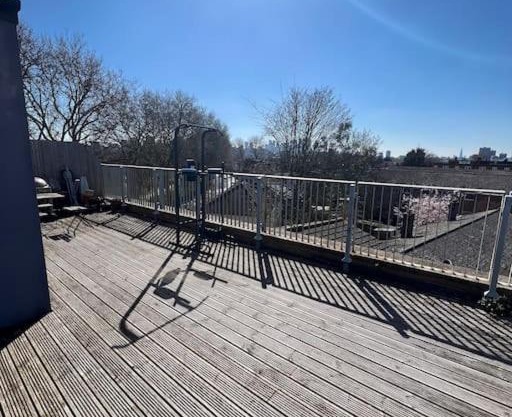 2bed flat with great city views