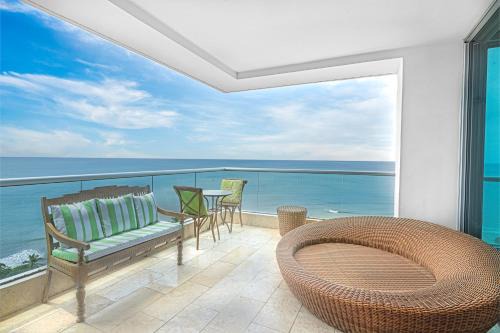 2br Apartamento con Vista al Mar Ph Rio Mar T1-11A