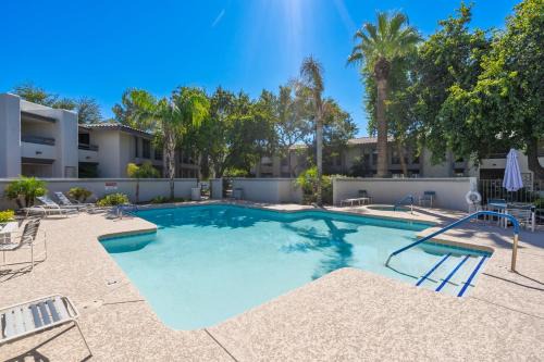 2BR Biltmore Bliss Condo with Heated Pool, Hot Tub and More