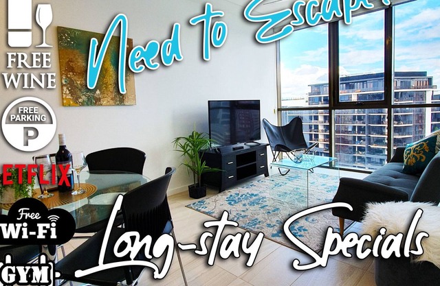 2BR Food & Drink Hub ★Gym★Pool★Views★Roof Terrace