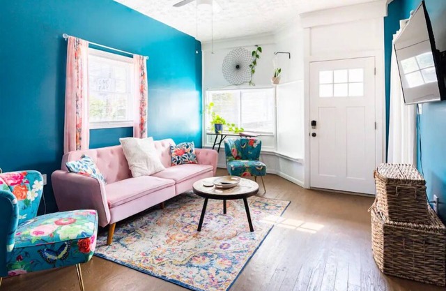 2br House in Walnut Hills+Near UD+50inTV+Fully Equipped+Laundry+Sleeps 5 ppl