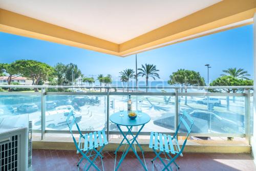 2P front de mer, parking, climatisation